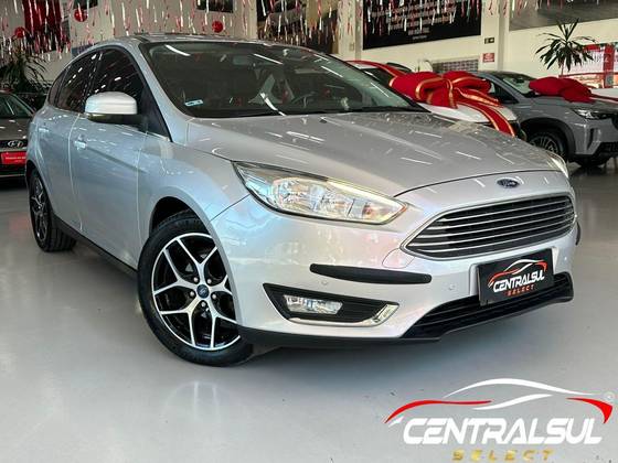 FORD FOCUS 2.0 TITANIUM PLUS 16V FLEX 4P POWERSHIFT FORD FOCUS 2.0 TITANIUM PLUS 16V FLEX 4P POWERSHIFT